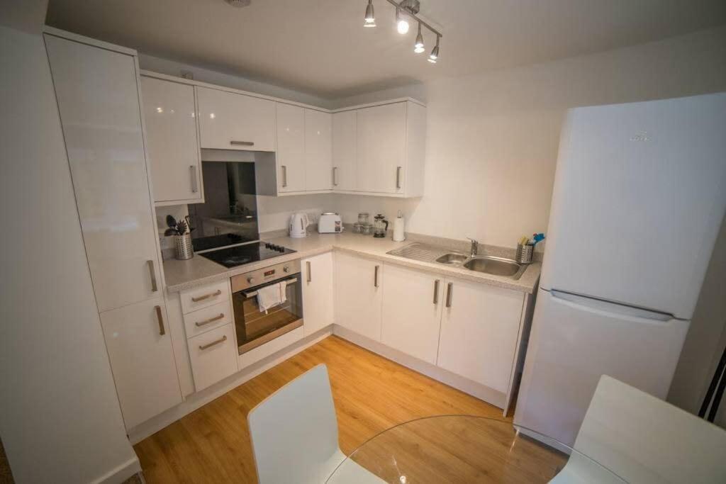Champion Court Two Bedroom Flat Bristol Exteriör bild