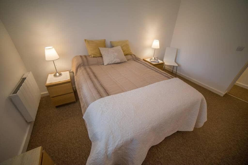 Champion Court Two Bedroom Flat Bristol Exteriör bild