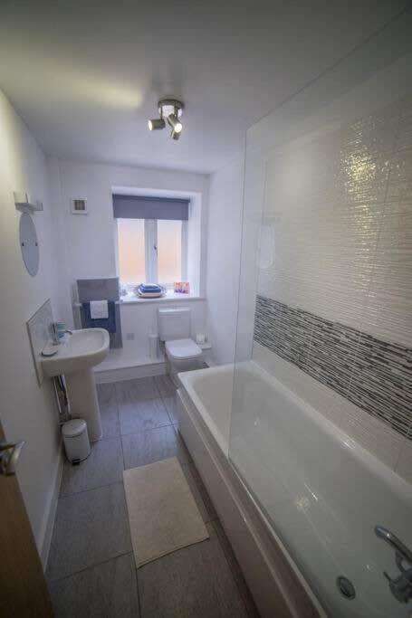 Champion Court Two Bedroom Flat Bristol Exteriör bild